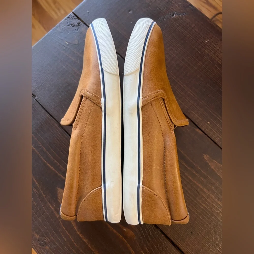 Cat & Jack Tan Slip-On Kids Dress Shoes Size 4